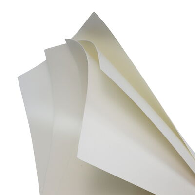 Cienka folia IXPE 0,15 mm 0,2 mm 0,3 mm Gum backed Waterproof Insulation Material dla taśm i aplikacji elektronicznych